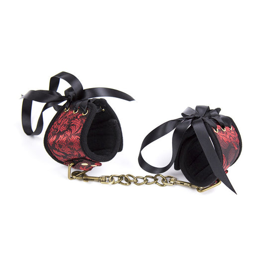Scarlet Lace Bondage Collar Set - GLingerie
