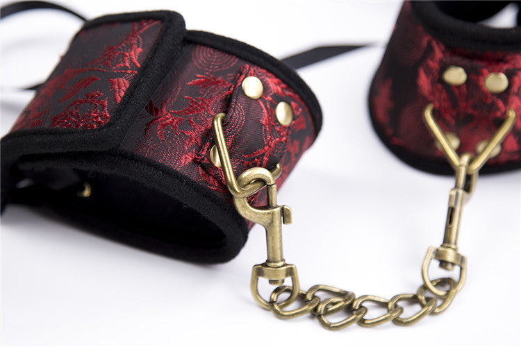 Lace Bondage Collar Set