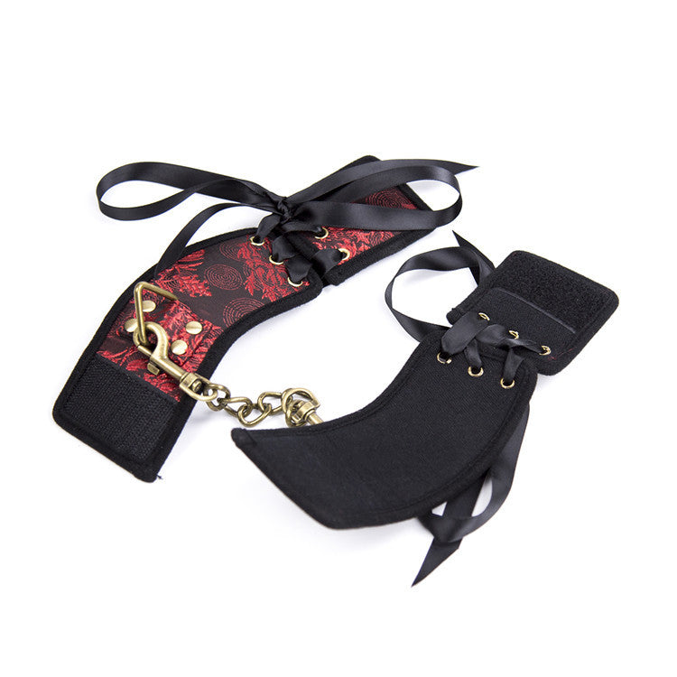 Lace Bondage Collar Set
