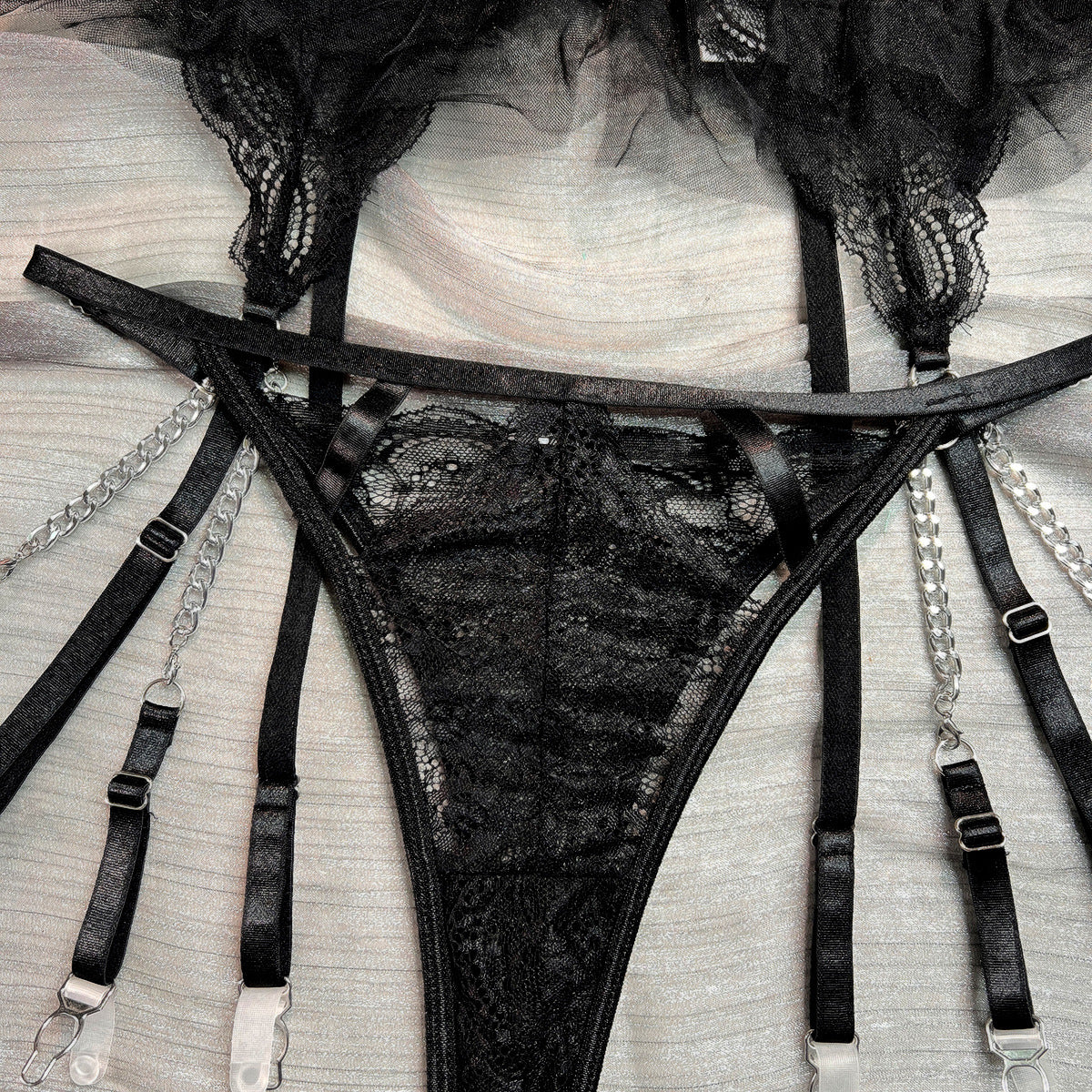 Classy Lace Bralette and Panty Set with Halter Neck