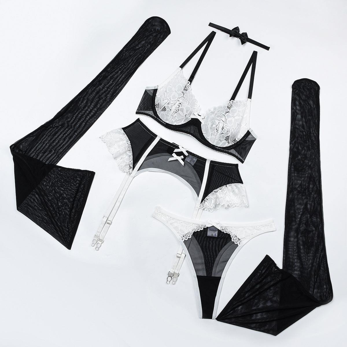 Ladies Panties and Bra Set in Black and White Lace